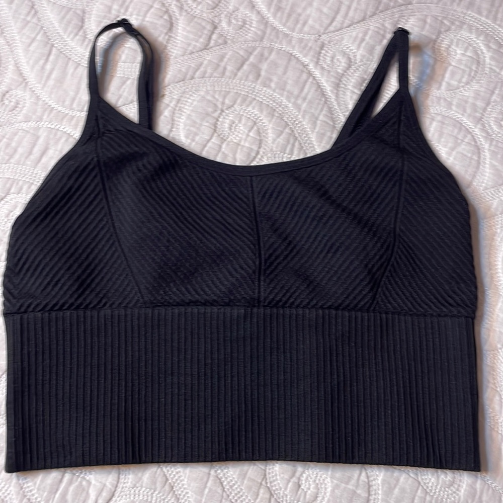 VS PINK Black Light Support Sports Bra Small